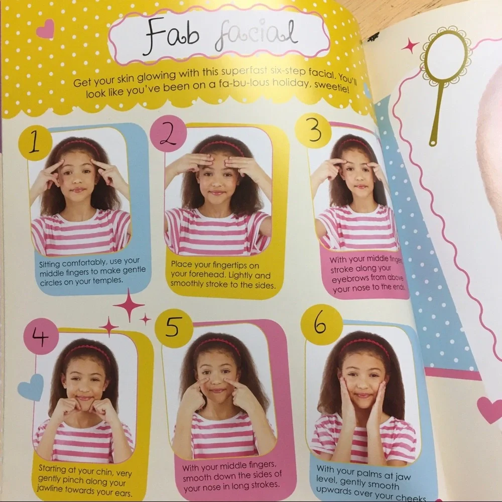 Slumber Party Secrets Girls Sleeper Fun Set